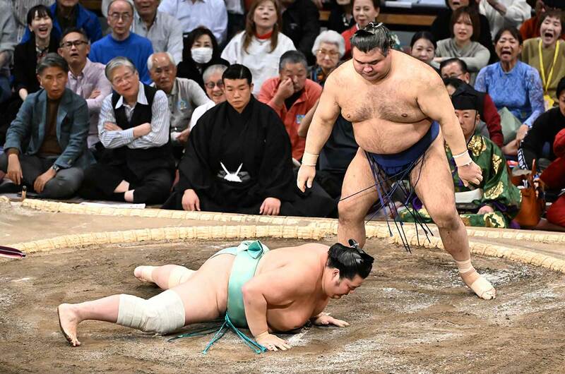 琴桜は高安の内無双に屈し２連敗