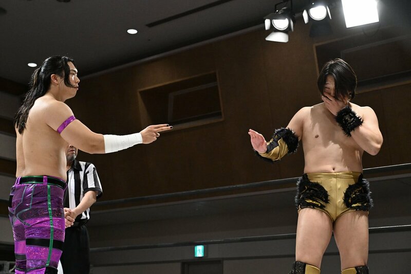 正田の指を見てえづくＴｏ－ｙ