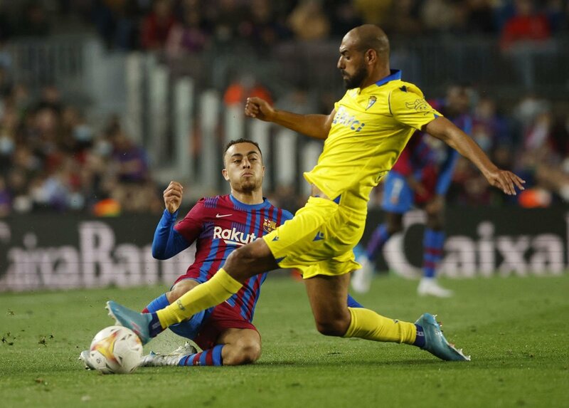  デスト（左）の新天地は…（ロイター）