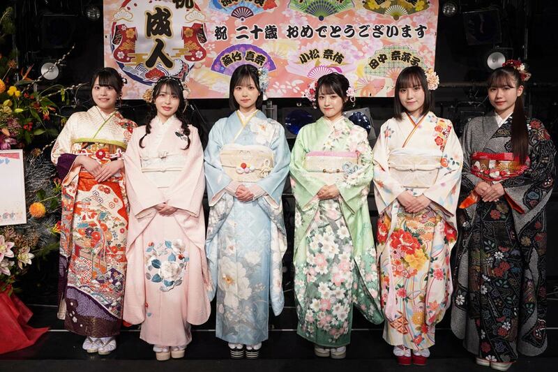 （左から）蕪竹真奈、小松奈侑、曽川咲葵、久留島優果、清水紗良、田中奈菜子（ⒸSTU）