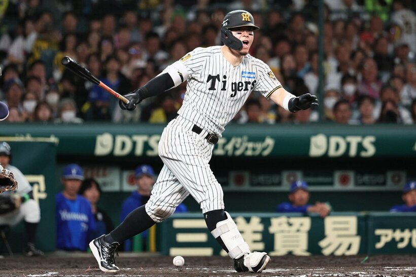 前日の試合では自打球が当たり痛がるシーンもあった