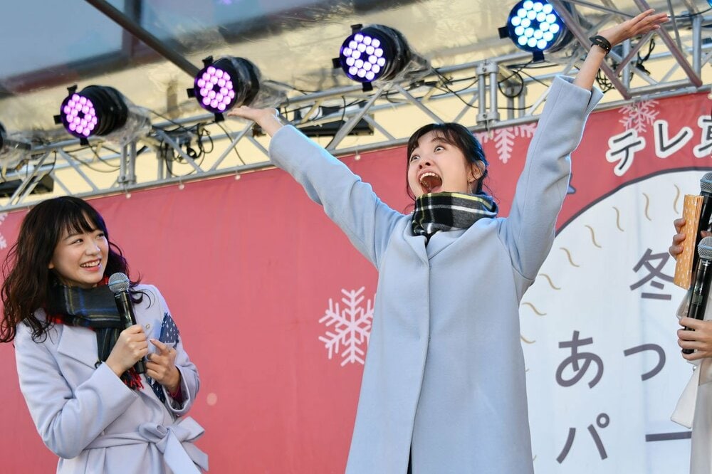 左から森香澄アナ、田中瞳アナ（２０１９年）