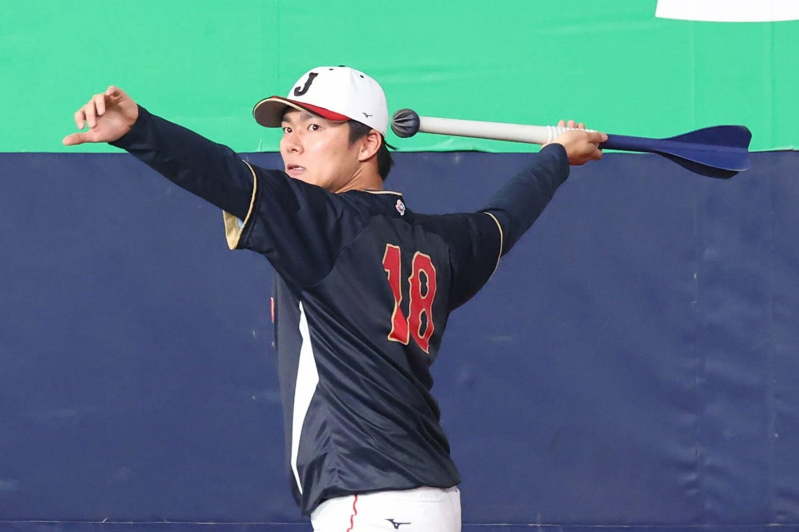 今回のWBC中も行った山本の〝やり投げトレ〟