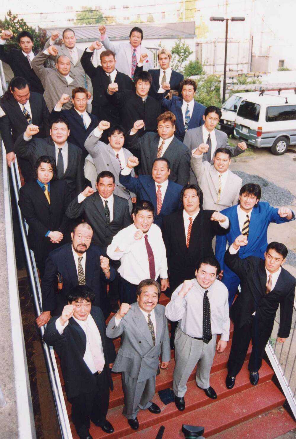 ノア発足会見に集った選手たち(00年6月)