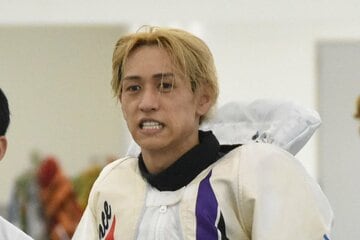 大江純