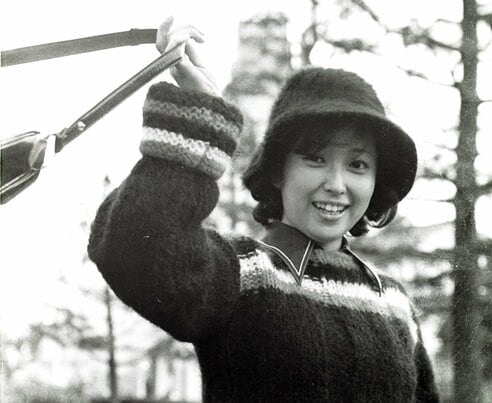 著名人サイン 1977年5月31日 、竹下景子さん、 おしやまんべ三、専用、 竹下景子23歳「私ってすごく時代遅れの女」お嫁さんにしたいナンバー
