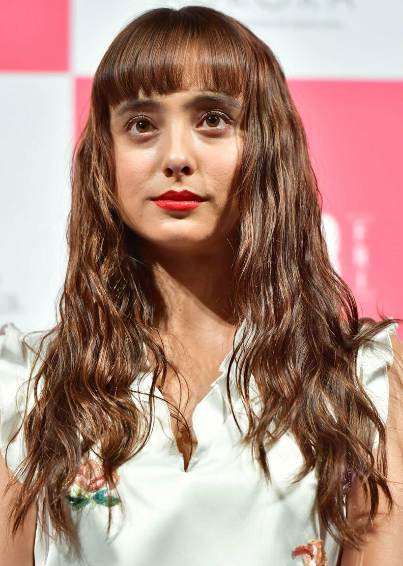  石田ニコル(東スポWeb)