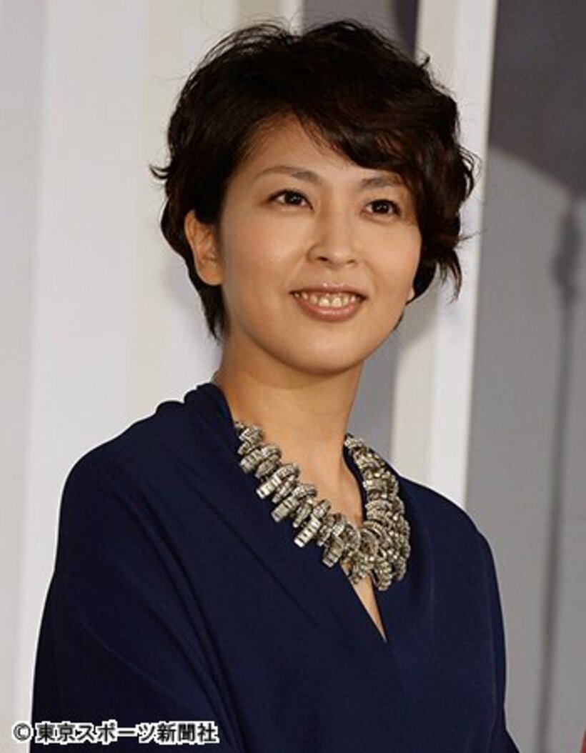 妊娠６か月を発表した松