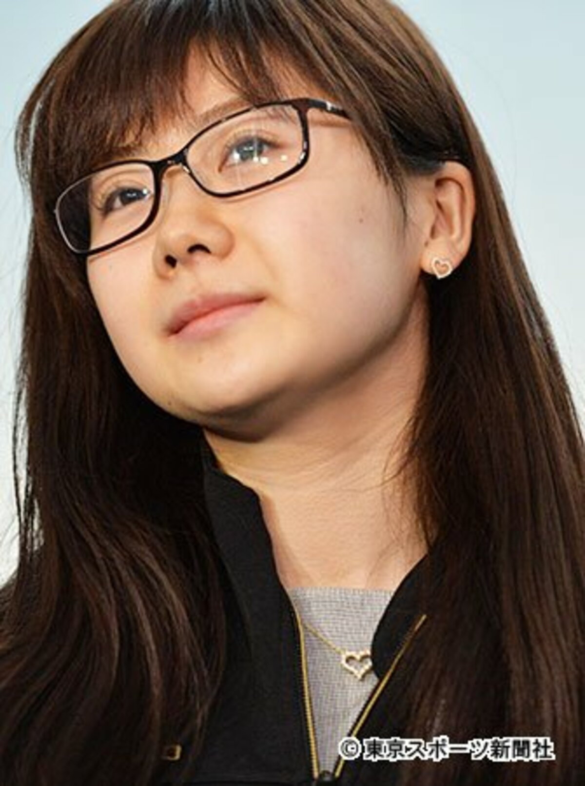 福原愛 ハート型のアクセサリーつけ香港へ出発 | 東スポWEB