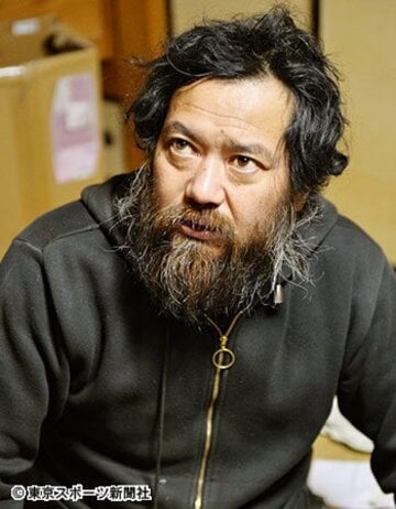 ヒゲ面の野村氏はインパクト大だった