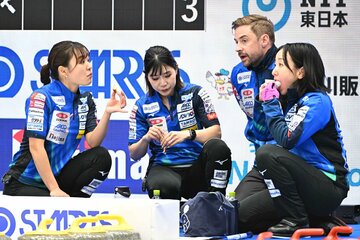 藤沢五月、吉田知那美…ロコ・ソラーレのもぐもぐタイム