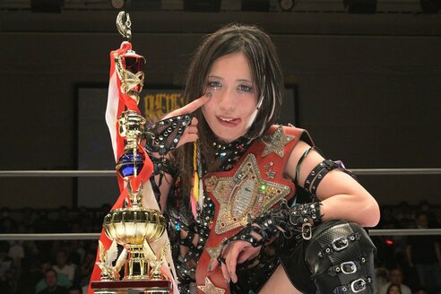 スターダム】ワールド王者・上谷沙弥「安泰だろ」〝満員御礼〟に胸を