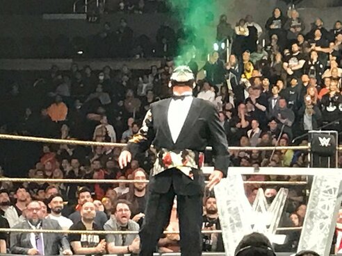 WWE】武藤敬司の化身グレート・ムタ 殿堂入り式典で毒霧噴射！「私