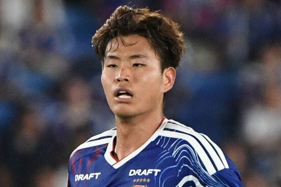 横浜MのDF諏訪間幸成
