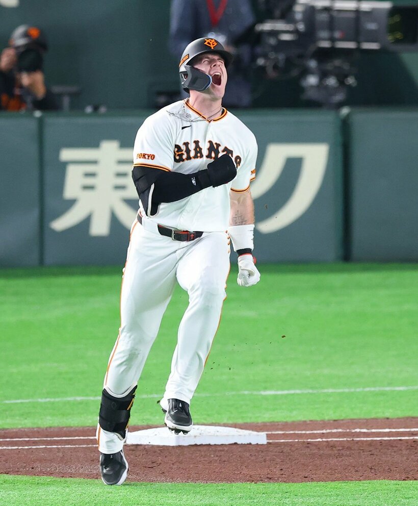 ベースを回りながら咆哮した巨人・キャベッジ