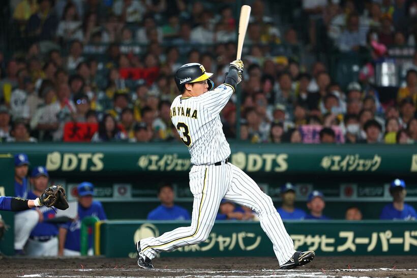 ７回、先制タイムリーを放った大山悠輔