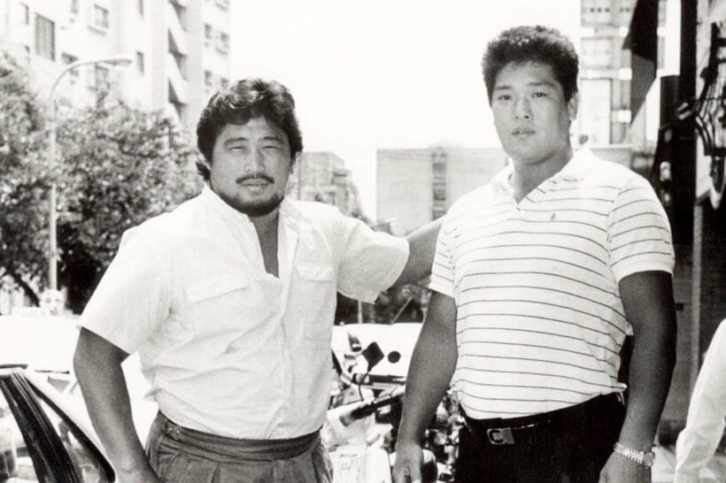ジャパンプロレス入りした田上明。左は谷津嘉章（１９８７年８月）