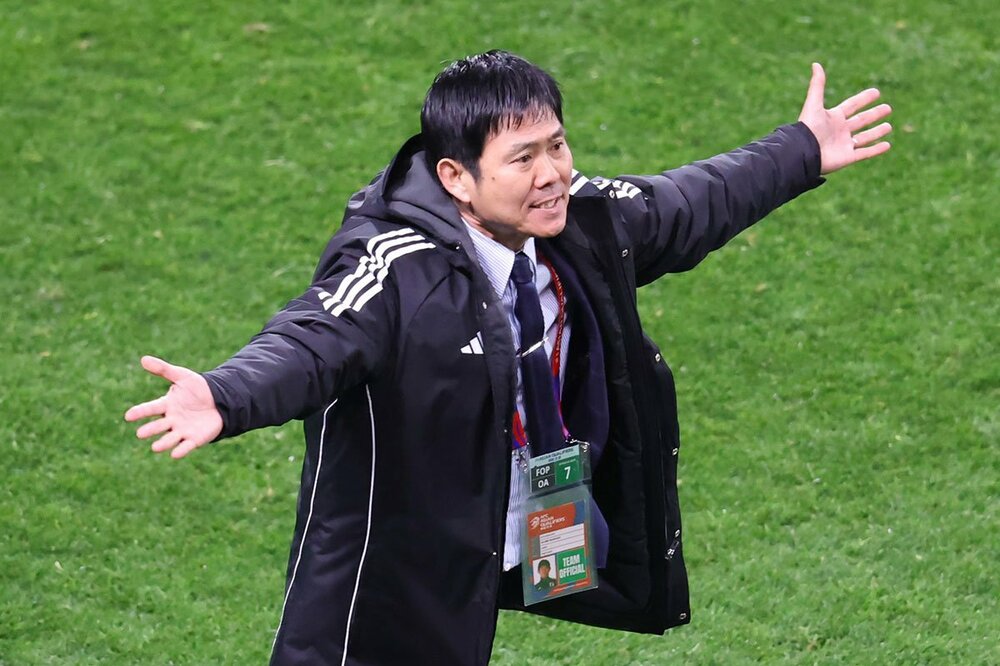 ノーファウル判定に怒りをあらわにした森保監督