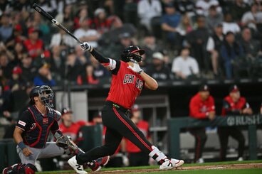 メジャートップに並ぶ１１号本塁打の村上宗隆（ロイター）