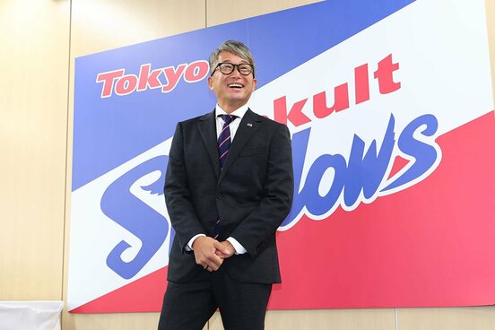 会見で〝仲間〟に感謝した石川雅規