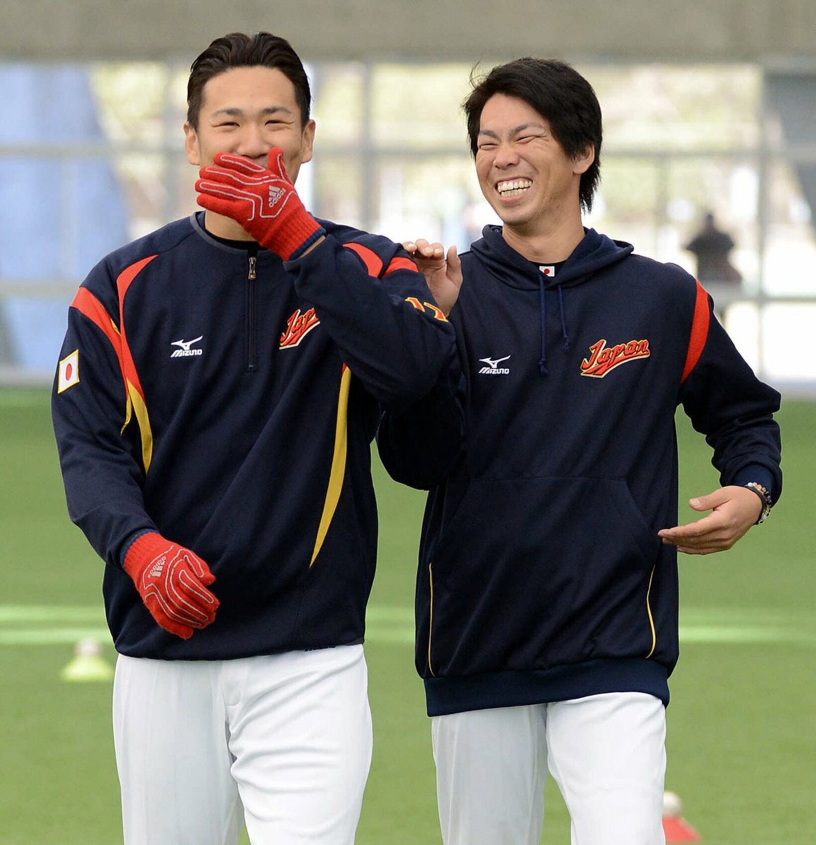 田中将大(左)と前田健太(2013年)