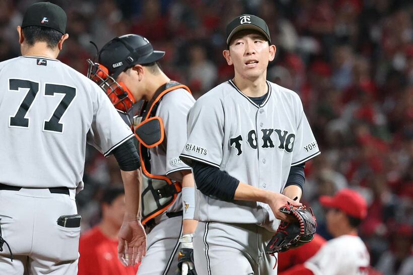 ７回裏、降板する戸郷翔征