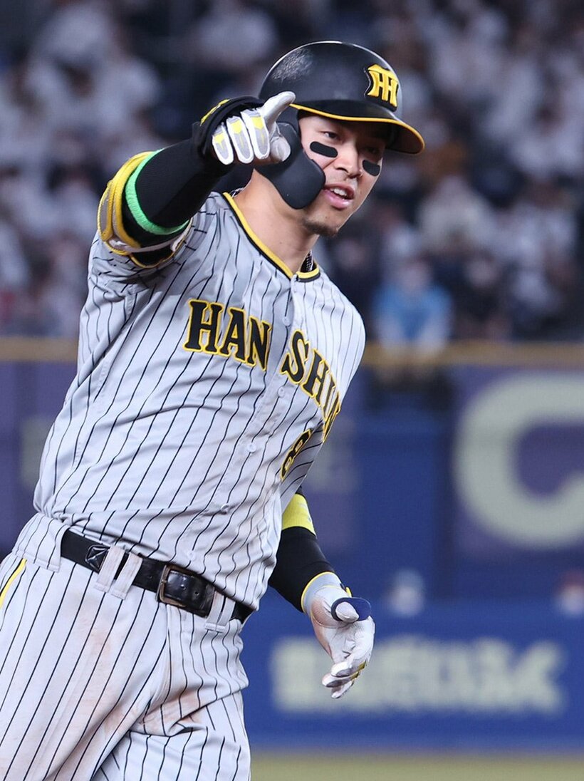  ドヤ顔でダイヤモンドを１周した阪神・佐藤輝（東スポWeb）