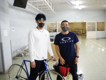  谷元奎心(左)と大久保聡の鹿児島師弟コンビ