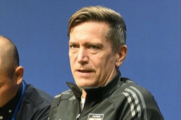 取材に応じたニルス・ニールセン監督