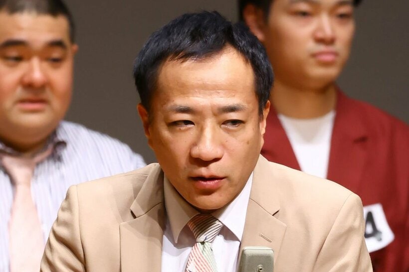 ナイツ塙