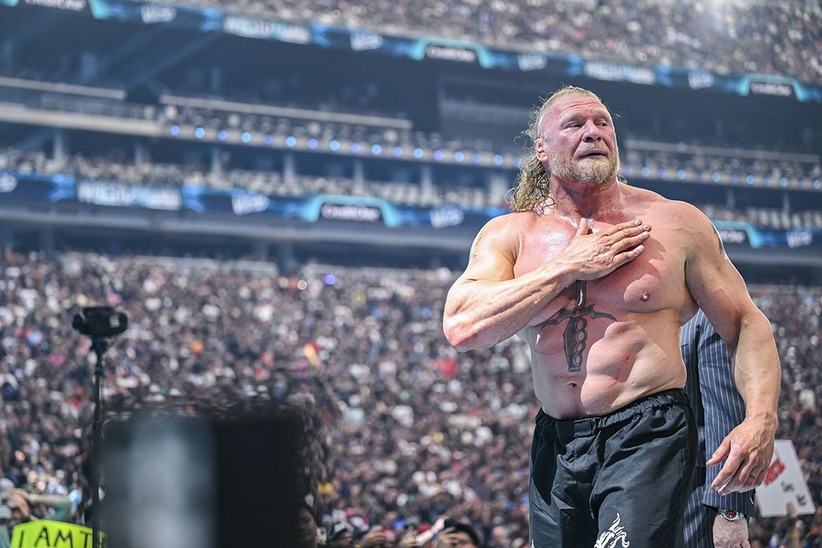 WWE】トリプルH 引退示唆したブロック・レスナーの〝試合後〟を