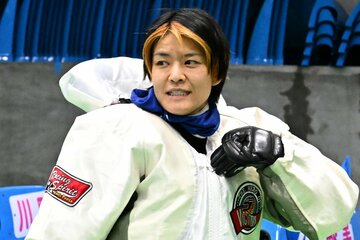 遠藤エミ