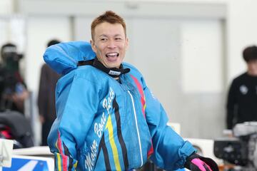笑みを浮かべた磯部誠