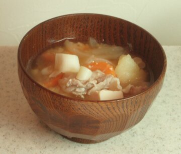  具だくさんの味噌汁に身も心もホッコリ（東スポWeb）