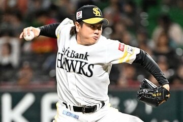 右サイドの「先輩」ソフトバンク・津森宥紀