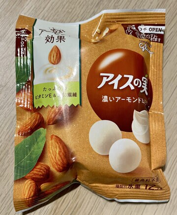  グリコ「アイスの実　濃いアーモンドミルク」