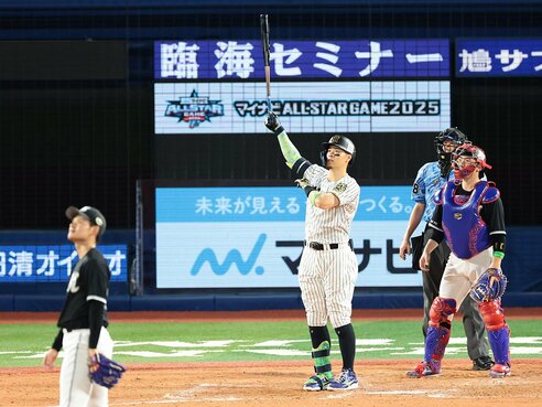 超特大弾の阪神・佐藤輝明〝よく飛ぶボール〟質問に正直回答
