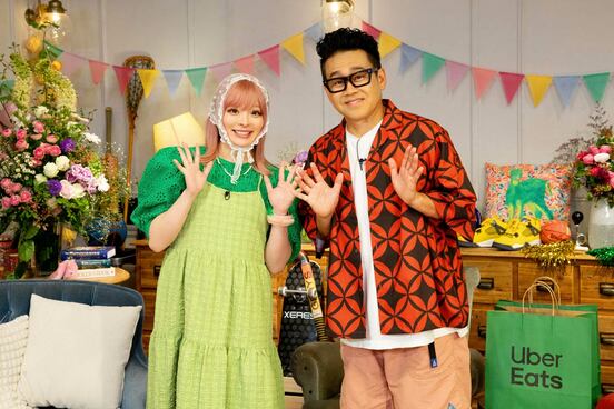 きゃりーぱみゅぱみゅ（左）と宮川大輔