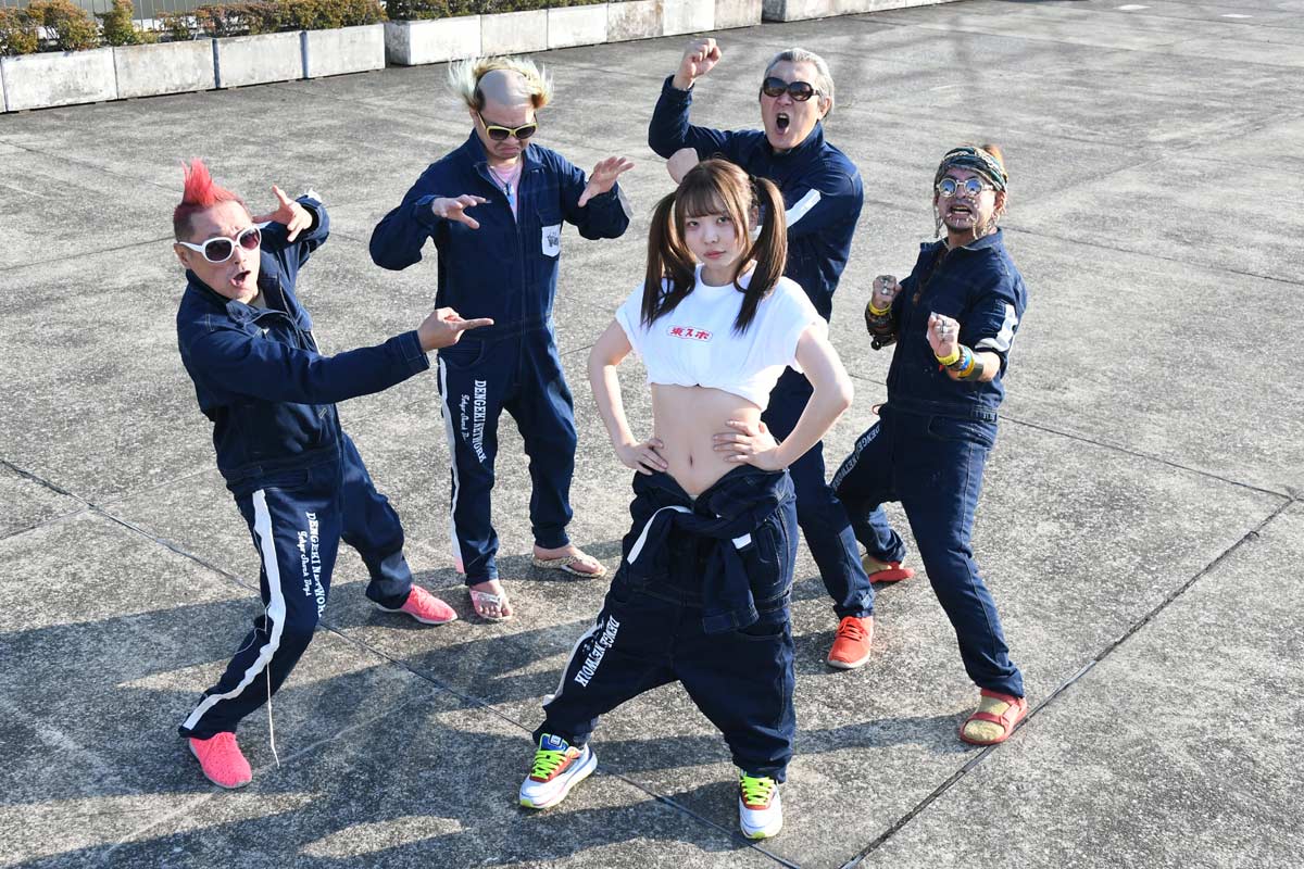 「電撃ネットワーク」新メンバーはミス東スポ2024幕田みゆ 初の女性メンバー過激技に挑戦! | 東スポWEB
