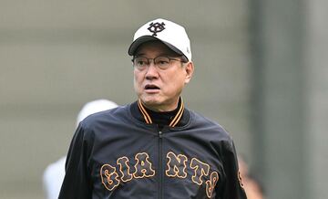 原監督の続投が波紋を広げている