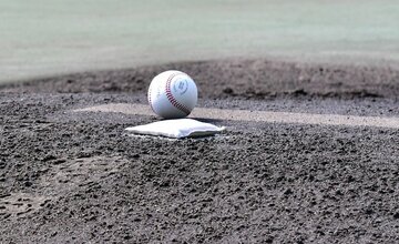  大学球界に衝撃が走っている