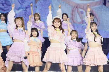 熱いステージを届けた©AKB48