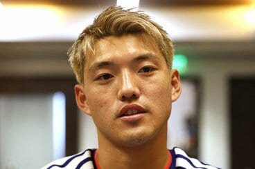 堂安律