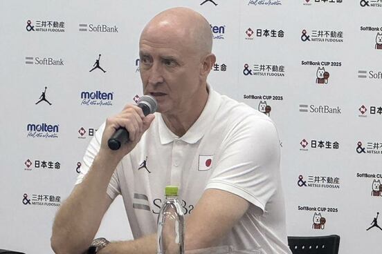 会見したホーバス監督