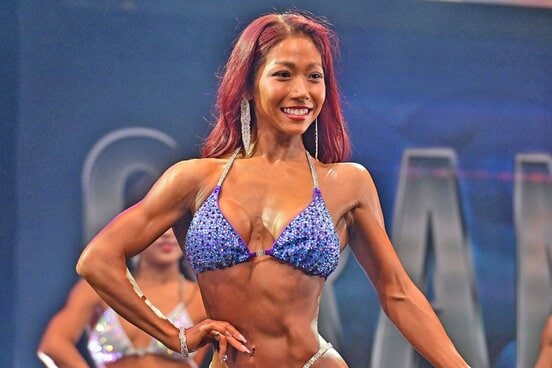 驚異の背筋を持つ猿渡淑乃