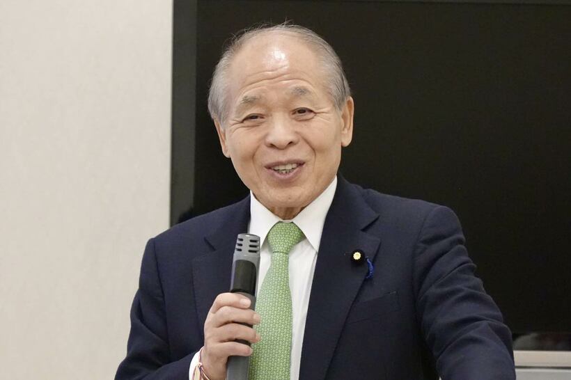 講演した鈴木宗男参院議員
