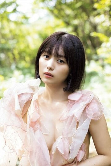 北野瑠華の２ｎｄ写真集（タイトル未定）の先行カット（撮影／佐藤裕之）