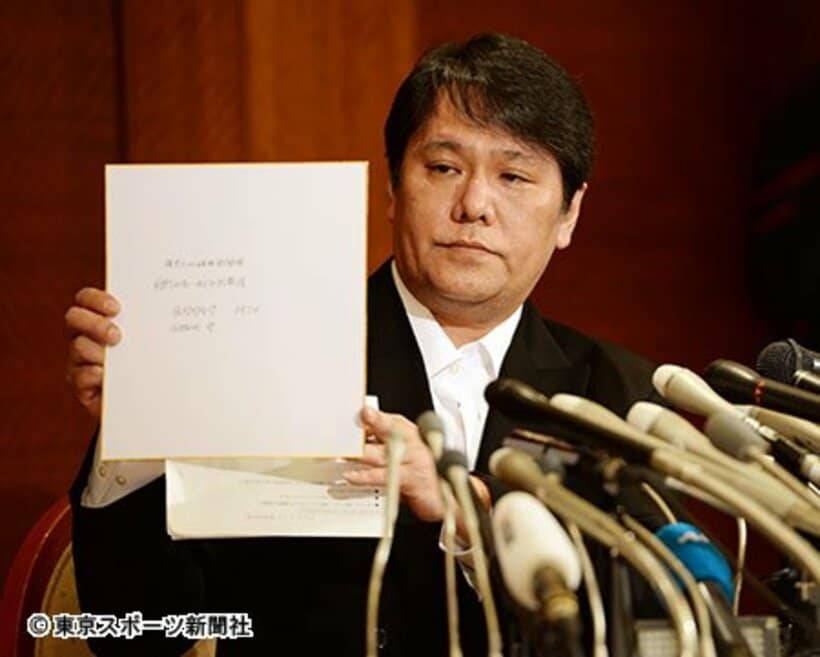 会見を行った佐村河内氏