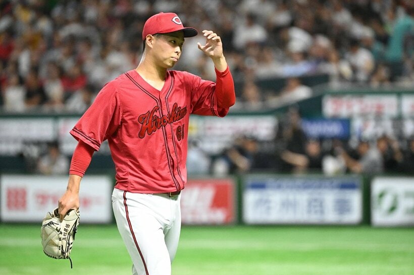 守備の乱れから２点を失った広島・玉村昇悟　