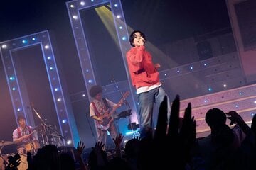 ＬＩＮＥ　ＣＵＢＥ　ＳＨＩＢＵＹＡでコンサートを行ったＡＳＡＫＡＫＩ